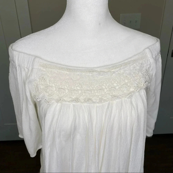 Takara White Lace Off The Shoulder Blouse 100% Rayon Short Sleeved Top Small - Picture 5 of 12